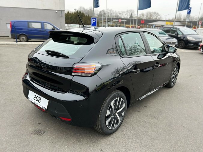 Peugeot 208, Peugeot 208 STYLE 75k MAN5, barva černá