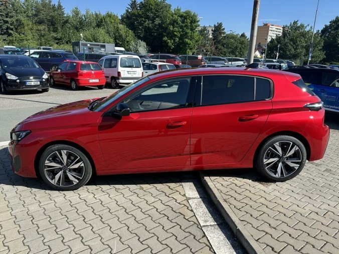 Peugeot 308, Peugeot 308 ALLURE - IHNED K ODBĚRU, barva červená