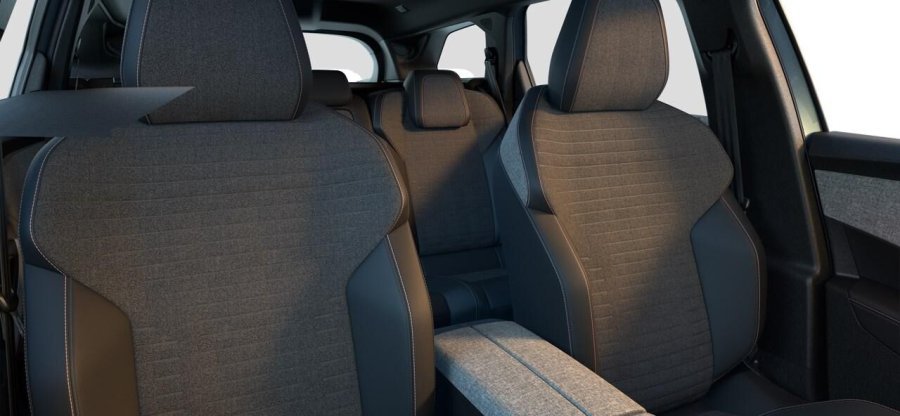 Peugeot 5008, Peugeot 5008 ALLURE Hybrid 145 e-DCS6, barva modrá