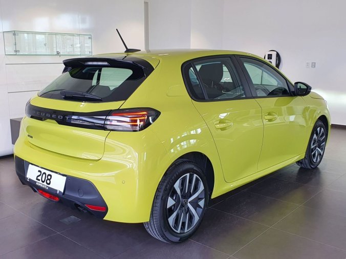 Peugeot 208, Peugeot 208 STYLE 1.2 PT 100k MAN6, barva žlutá