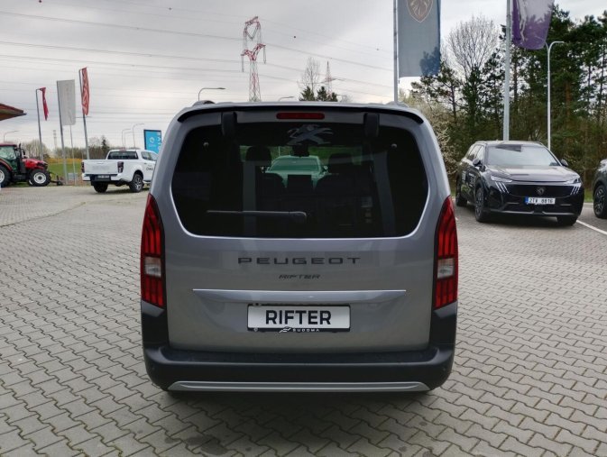 Peugeot Rifter, Peugeot Rifter LONG GT BHDi 130 EAT8, barva šedá