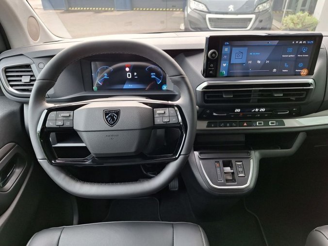 Peugeot Traveller, Peugeot Traveller ALLURE Long 2.2 BHDi 180k EAT8, barva šedá