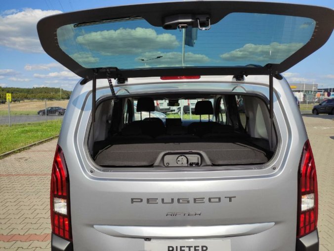 Peugeot Rifter, Peugeot Rifter GT 1.5 HDI 130k AUT8, barva stříbrná