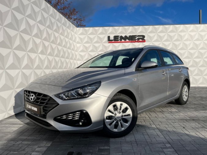 Hyundai i30, 1,5i 81 kW MT, barva stříbrná