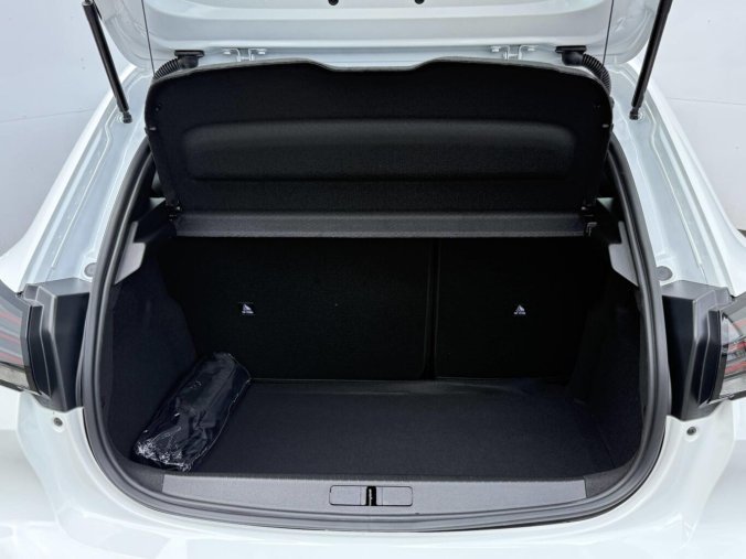 Peugeot 208, Peugeot 208 STYLE S&S MAN6 1,2 PureTech, barva bílá