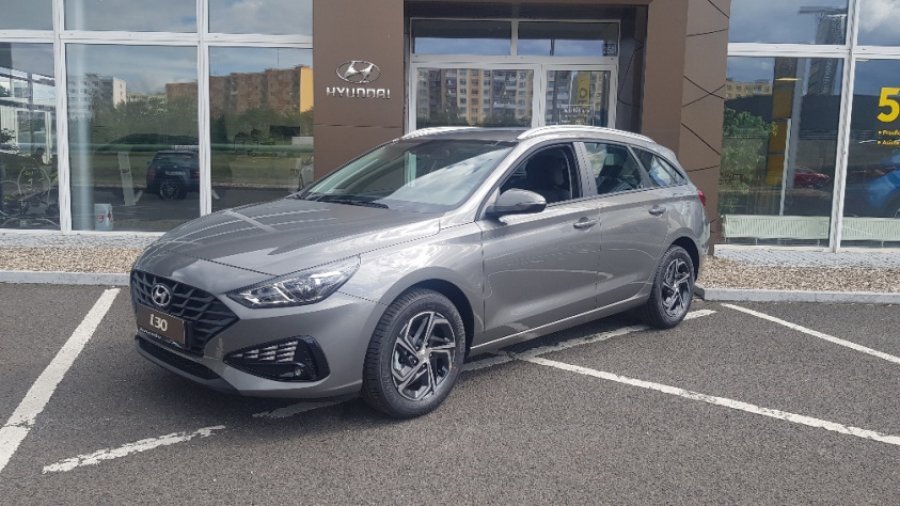 Hyundai i30, 1,5i 81 kW MT, barva bronzová