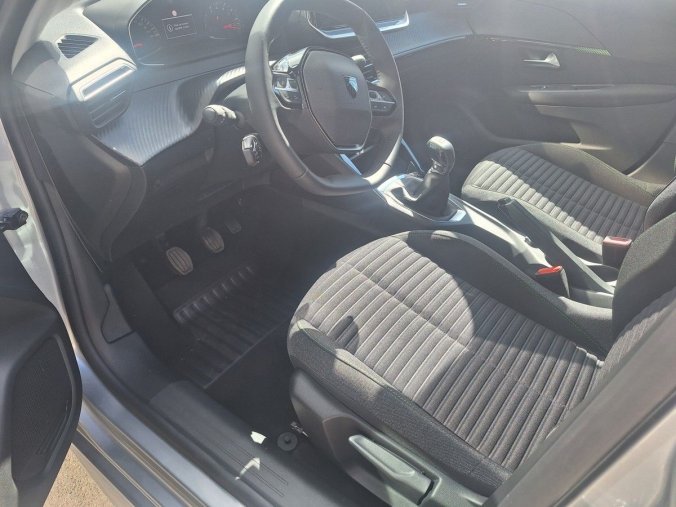 Peugeot 208, Peugeot 208 STYLE 1.2 PT 100k MAN6, barva šedá