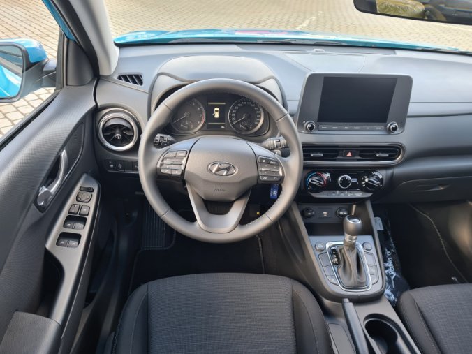 Hyundai Kona, 1,0 T-GDI 88 kW MT PE, barva modrá