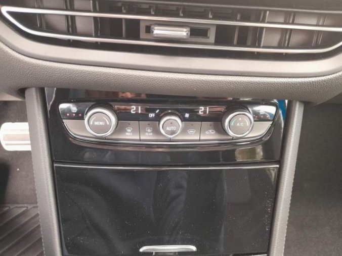 Opel Grandland X, GS Line F 1.5 DTH S/S (96kW/ 1, barva modrá