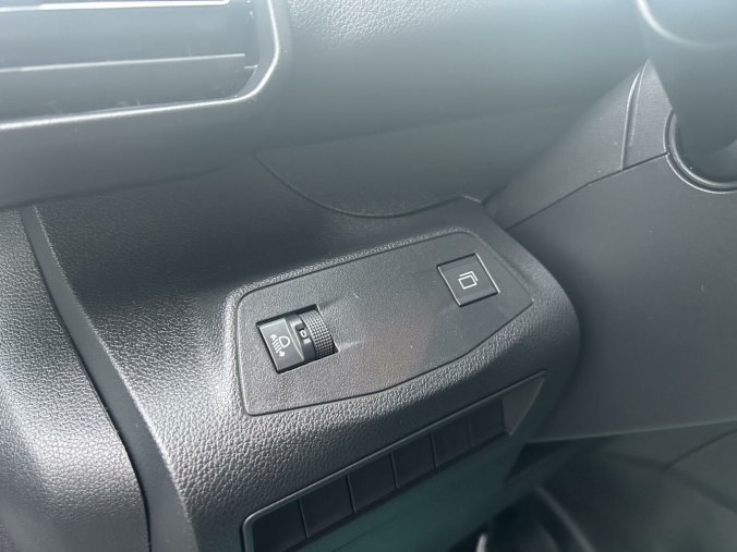 Peugeot Partner, Peugeot Partner Polocombi L2 1000 1.5 HDi 100k, barva bílá
