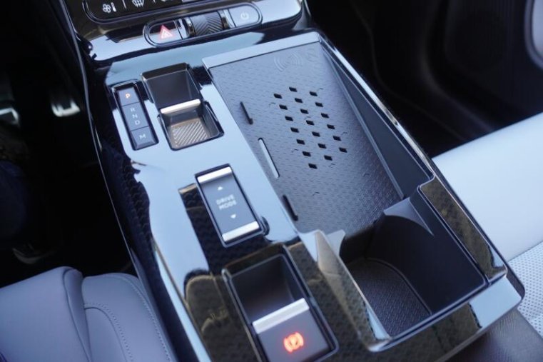 Citroën C5 Aircross, MAX Hybrid 145k Automatic, barva červená