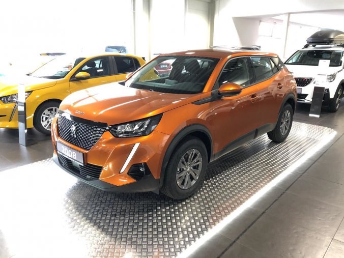 Peugeot 2008, Active 1.2 PureTech 130 S&S MAN6, barva bílá