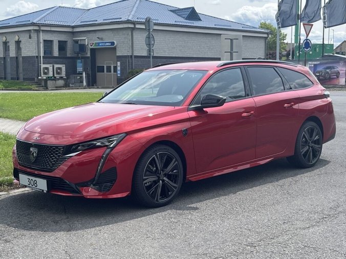 Peugeot 308, Peugeot 308 SW GT BlueHDi 130 S&S EAT8, barva červená