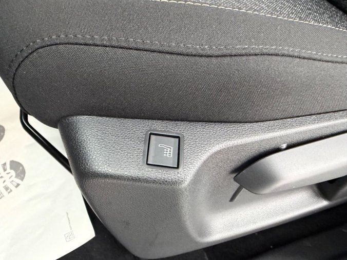 Peugeot Rifter, Peugeot Rifter LONG ALLURE BlueHDi 130k MAN6, barva zelená