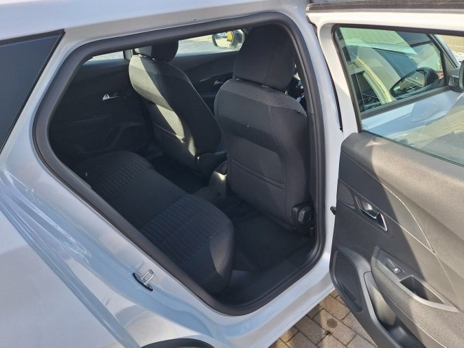 Peugeot 2008, Peugeot 2008 STYLE PureTech 100 M6, barva bílá