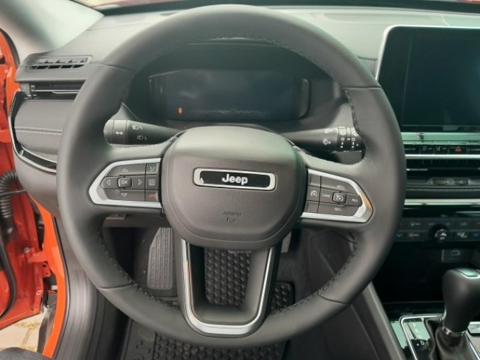 Jeep Compass, 1.5 130 PS NIGHT EAGLE Automat, barva červená