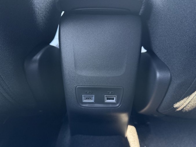 Peugeot 2008, Peugeot 2008 ALLURE Turbo 100 MAN6, barva modrá