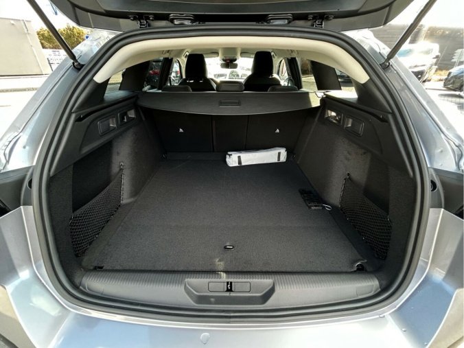 Peugeot 308, Peugeot 308 SW ALLURE 1,5 HDi 130k EAT8, barva modrá