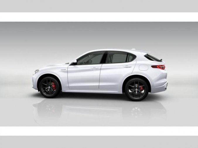 Alfa Romeo Stelvio, Veloce 4x4 2,0 280PS,nový mod., barva bílá