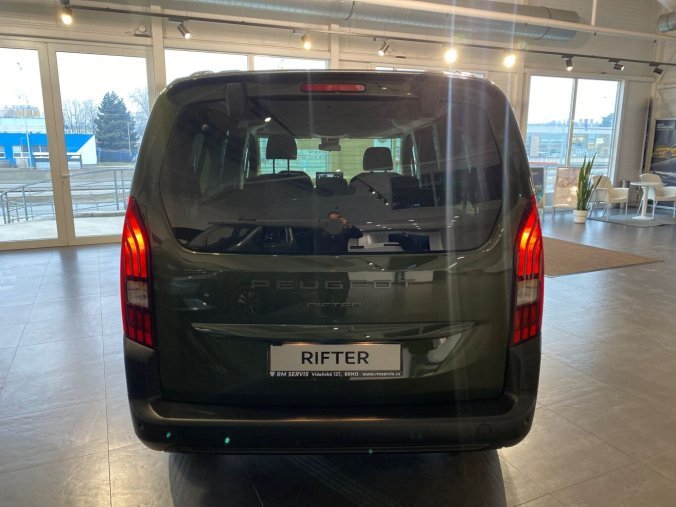 Peugeot Rifter, Peugeot Rifter LONG ALLURE BlueHDi 130 MAN6 - 5681, barva zelená