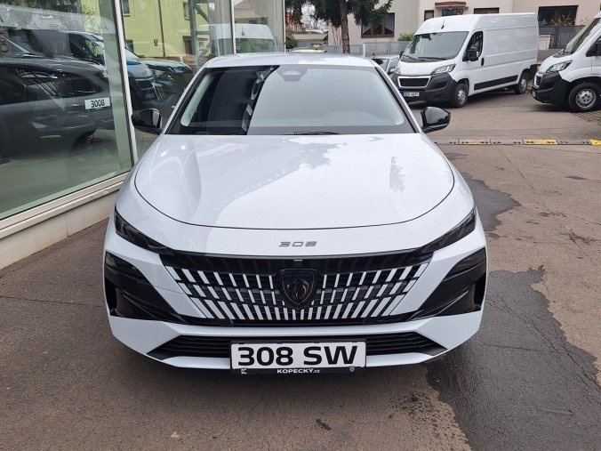 Peugeot 308, Peugeot 308 SW ALLURE Hybrid 145 e-DCS6, barva bílá