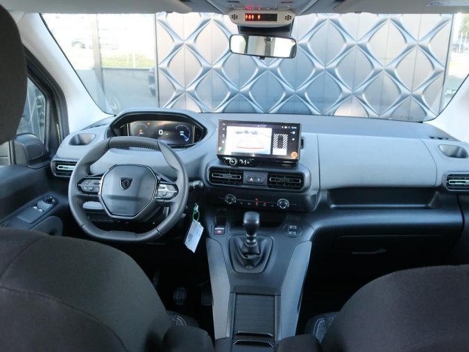 Peugeot Rifter, Peugeot Rifter ALLURE PureTech 110 S&S MAN6, barva zelená