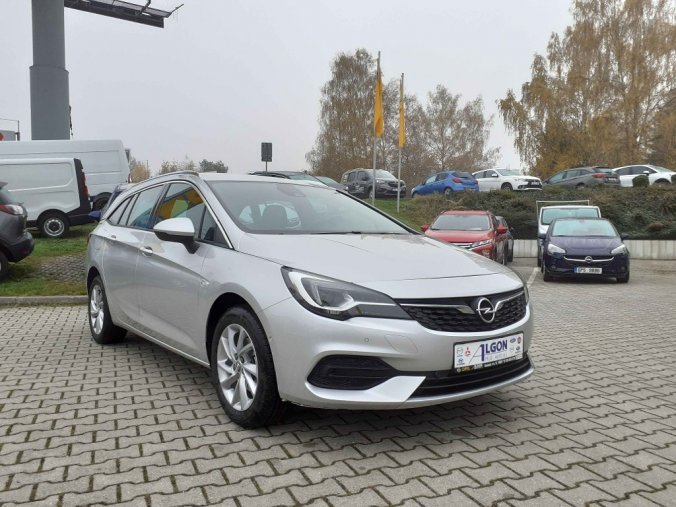 Opel Astra, Fáze 2,Elegance 1,2 Turbo 96kW, barva stříbrná