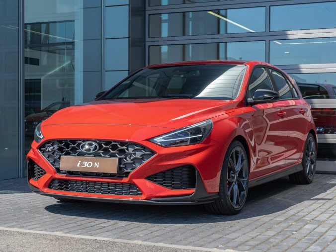 Hyundai i30, 2,0 T-GDI 206 kW (95 NAT) 8 st. DCT, barva červená