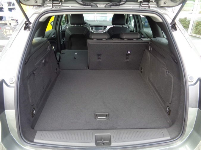 Opel Astra, D2Wo Sports Tourer Enjoy D 14 XFL S/S (92kW/ 125HP) MT6, barva šedá