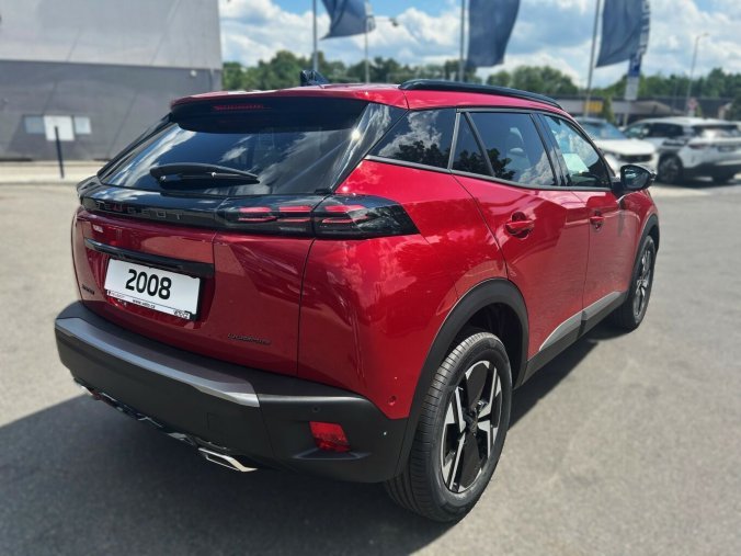 Peugeot 2008, Peugeot 2008 ALLURE Hybrid 145 e-DCS6, barva červená