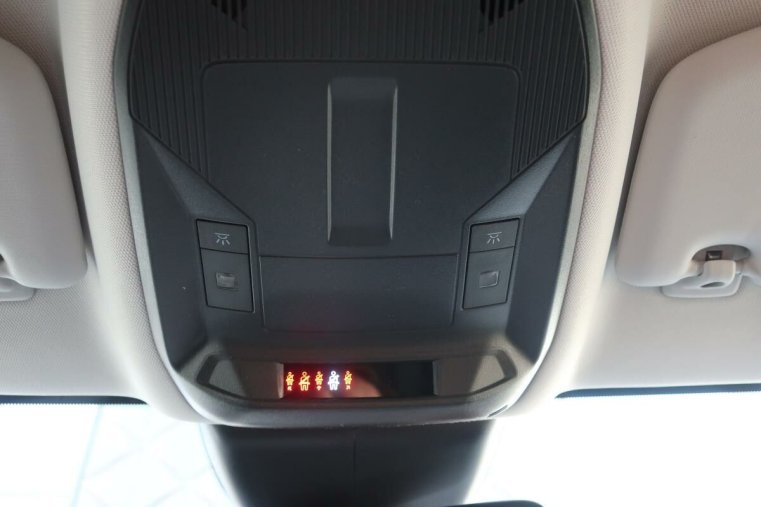 Peugeot 408, Peugeot 408 Allure hybrid 136e - DCS6, barva modrá