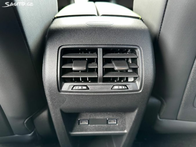 Peugeot 308, Peugeot 308 SW GT Hybrid 136 e-DCS6, barva šedá