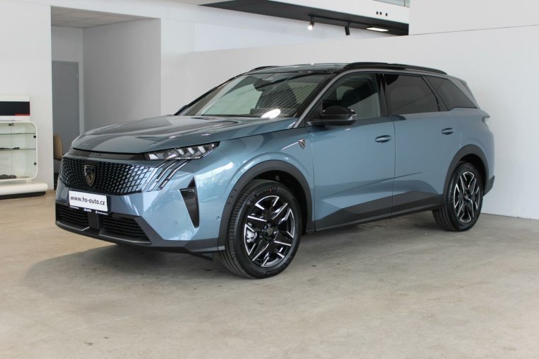 Peugeot 5008, Peugeot 5008 GT Hybrid 136 e-DCS6, barva modrá