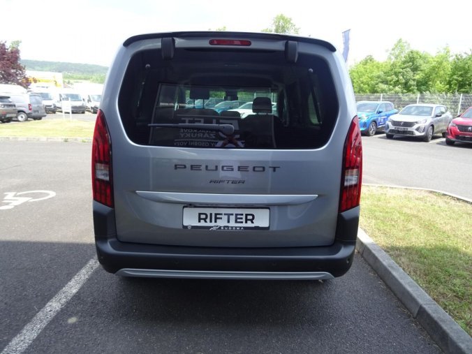 Peugeot Rifter, Peugeot Rifter LONG GT BlueHDi 130k EAT8, barva stříbrná