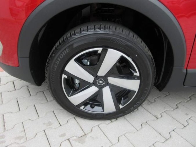 Opel Crossland X, Edition F 1.2XE (61kW/ 83HP) M, barva červená