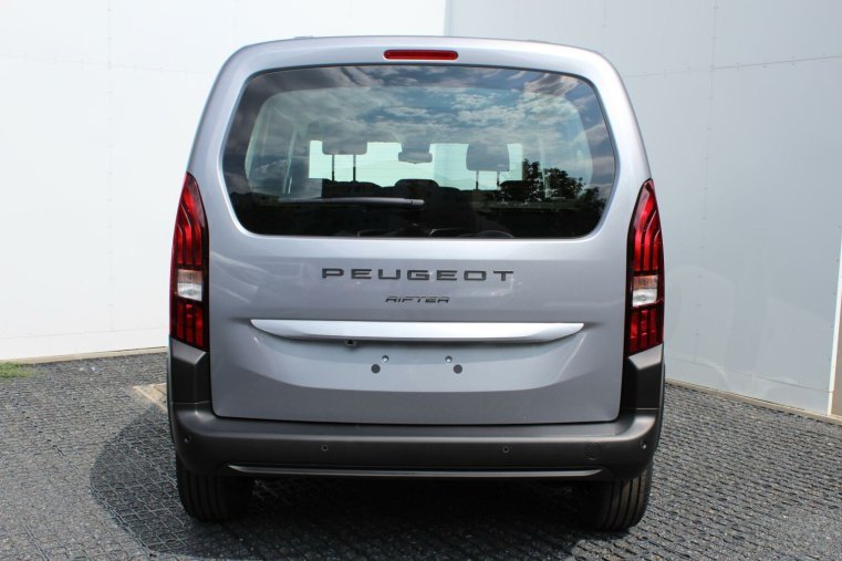 Peugeot Rifter, Peugeot Rifter LONG ALLURE BlueHDi 130 MAN6, barva šedá