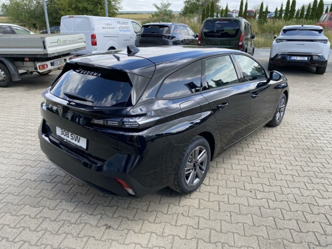 Peugeot 308, Peugeot 308 SW STYLE BlueHDi 130 S&S EAT8, barva černá