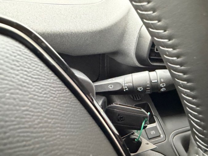 Peugeot Rifter, Peugeot Rifter LONG ALLURE BlueHDi 130k MAN6, barva zelená