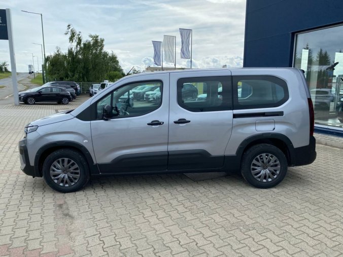 Peugeot Rifter, Peugeot Rifter Long Allure BlueHDi 130S&SMAN6, barva šedá