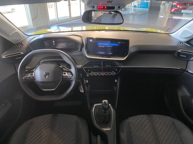 Peugeot 208, Peugeot 208 ALLURE PureTech 100 MAN6 - 2638, barva žlutá