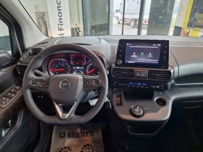 Opel Combo, Elegance PLUS 1.5 (96kW) AT8, barva bílá