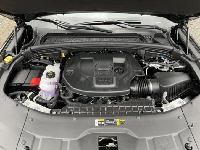 Jeep Grand Cherokee, L 3,6 Overland, barva černá