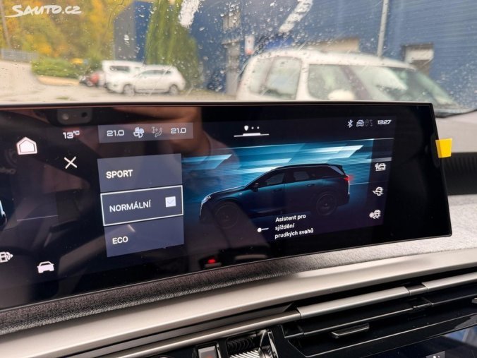 Peugeot 5008, Peugeot 5008 ALLURE Hybrid 145 e-DCS6, barva modrá