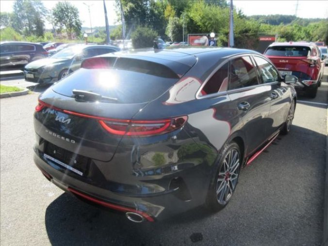 Kia ProCeed, 1,6 CD 1,6 T-GDi GPF 7DCT GT, barva šedá