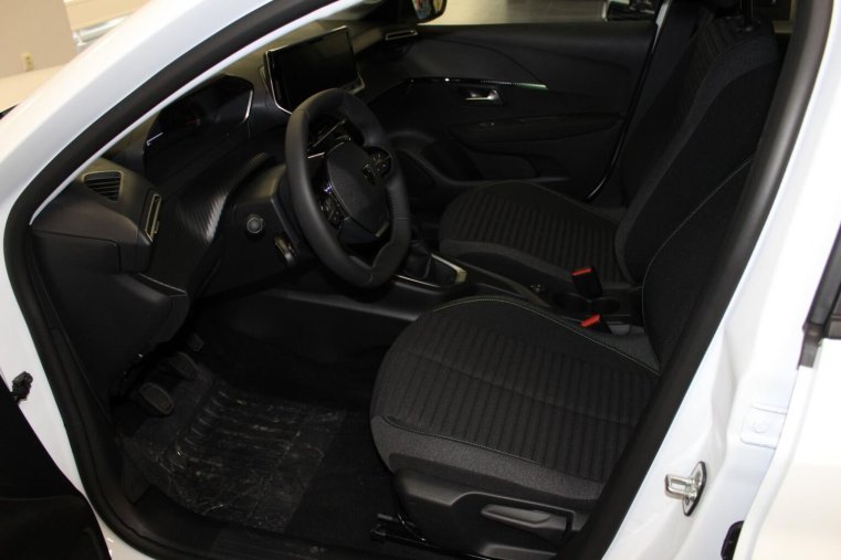 Peugeot 208, Peugeot 208 STYLE PureTech 100 MAN6, barva bílá