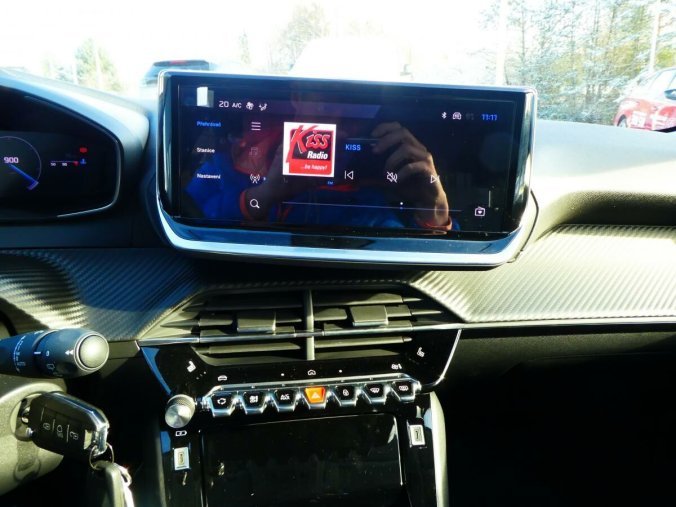 Peugeot 208, Peugeot 208, barva bílá