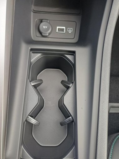 Peugeot 308, Peugeot 308 SW Allure BlueHDi 130 k, barva šedá