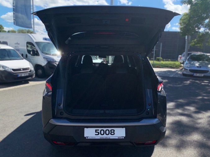 Peugeot 5008, Peugeot 5008 GT Hybrid 145 e-DCS6, barva šedá