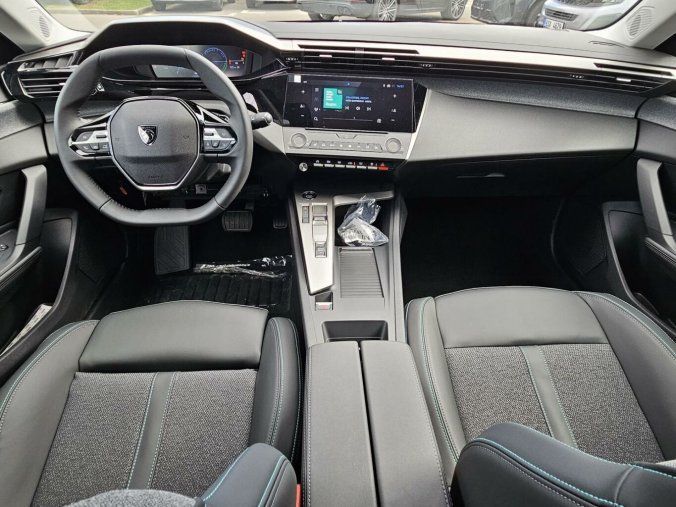 Peugeot 408, Peugeot 408 ALLURE Hybrid 145 e-DCS6, barva modrá