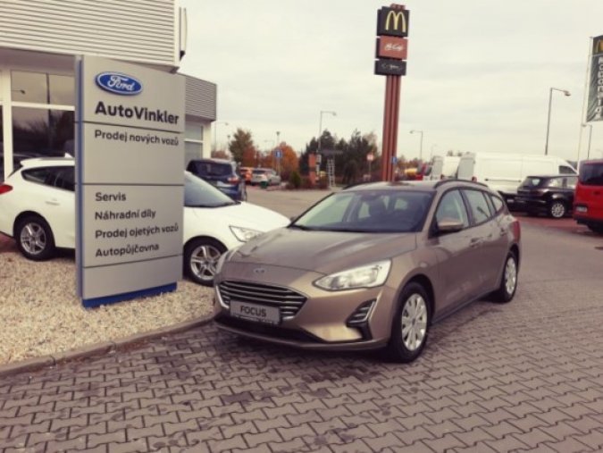 Ford Focus, 1.0 EcoBoost, barva stříbrná